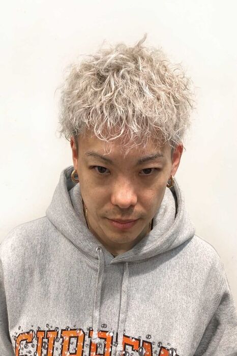 画像1851：スパイラルパーマ・くるくるセット・グレージュ・ナディア