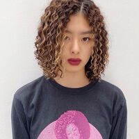 画像2450：スパイラルパーマ・くるくるセット・グレージュ・ナディア